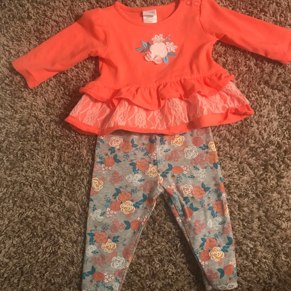Adorable outfit set